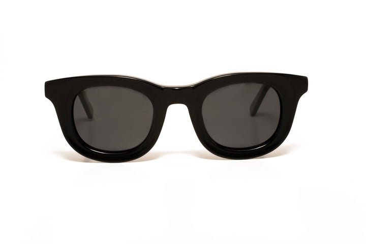 ASPEN black / grey polarized square sunglasses, front view