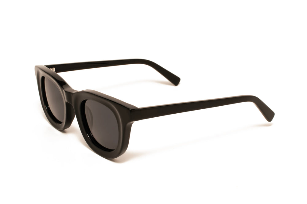 ASPEN black / grey polarized square sunglasses, top view